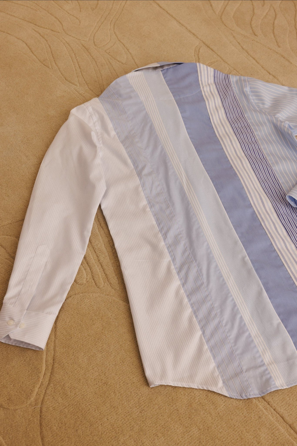 ( 7 - FOLD SHIRT ) - Heard Studios - 